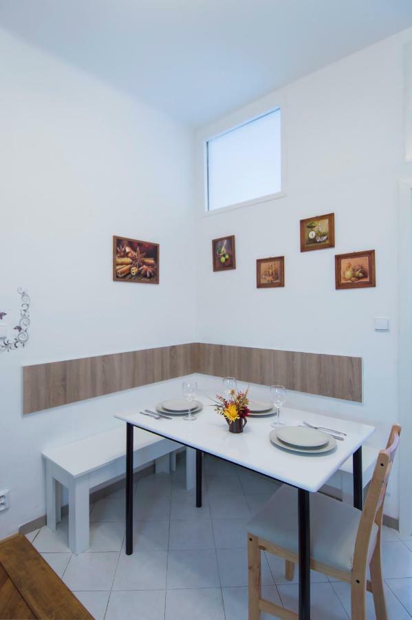 Modern Apartment Navratilova II ปราก ภายนอก รูปภาพ